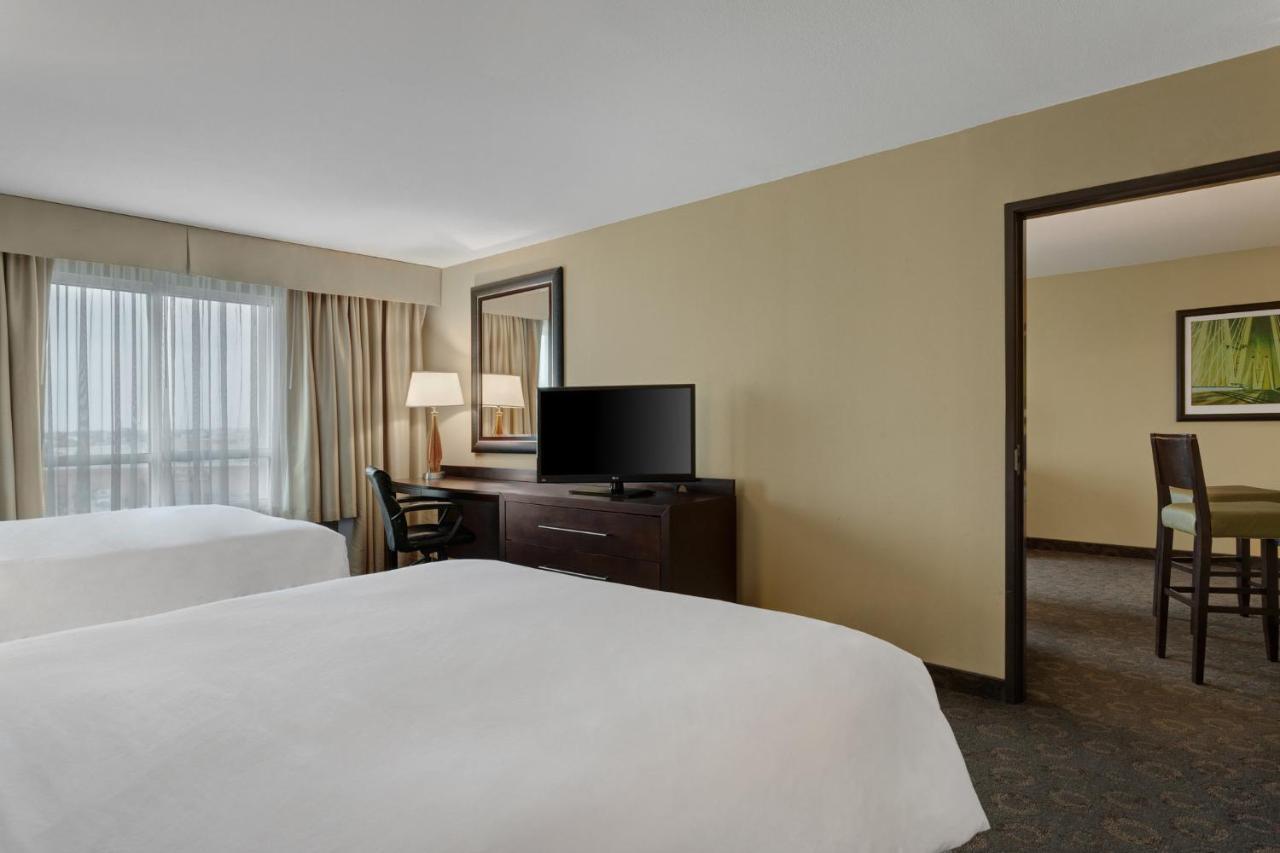 Hotel Crowne Plaza Galleria Area By Ihg 4*